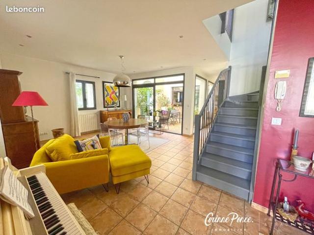Maison vente à Nîmes, Gard