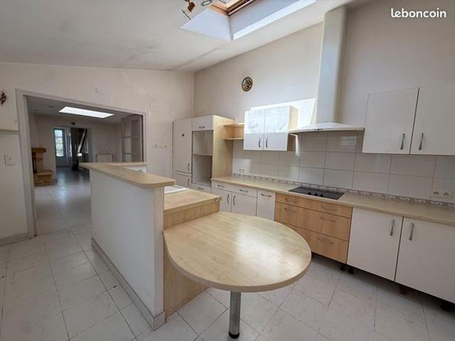 Maison vente à Surgères, Charente-Maritime