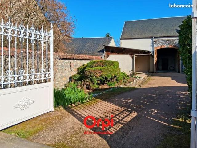 Maison vente à Montluçon, Commentry