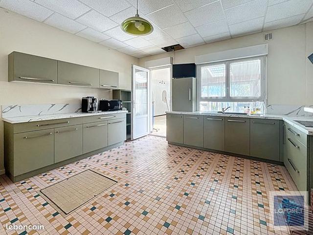 Maison vente à Blaye, Cars