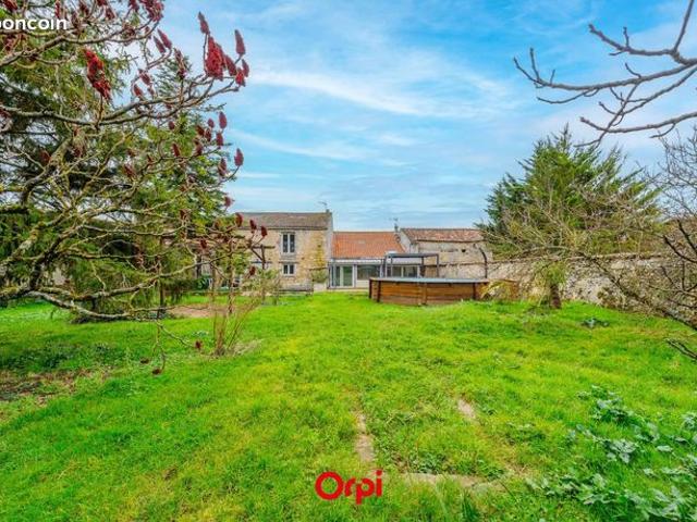 Maison vente à La Rochelle, Montroy