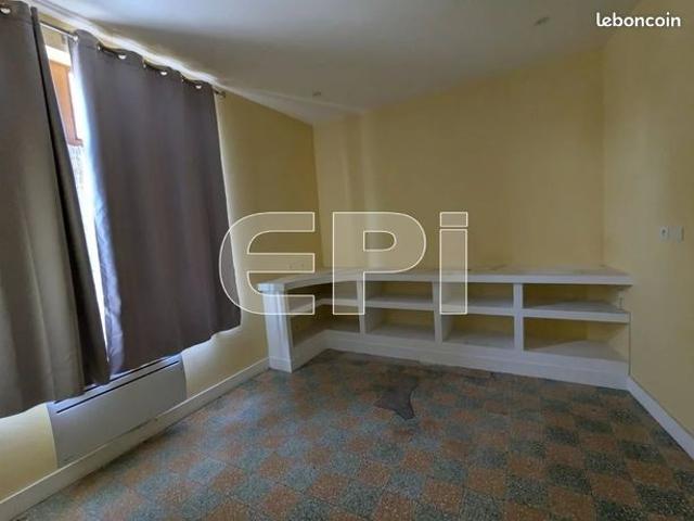 Maison vente à Châtellerault, Les Trois-moutiers