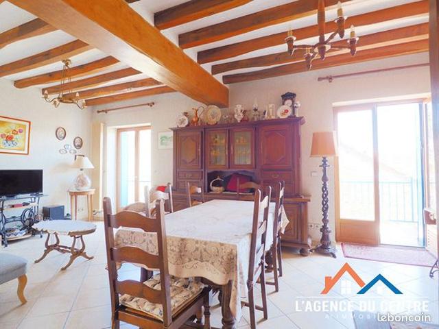 Maison vente à Saint-Germain-en-Laye, Carrières-sous-poissy