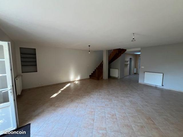 Maison vente à Saint-pierre-de-juillers, Charente-Maritime