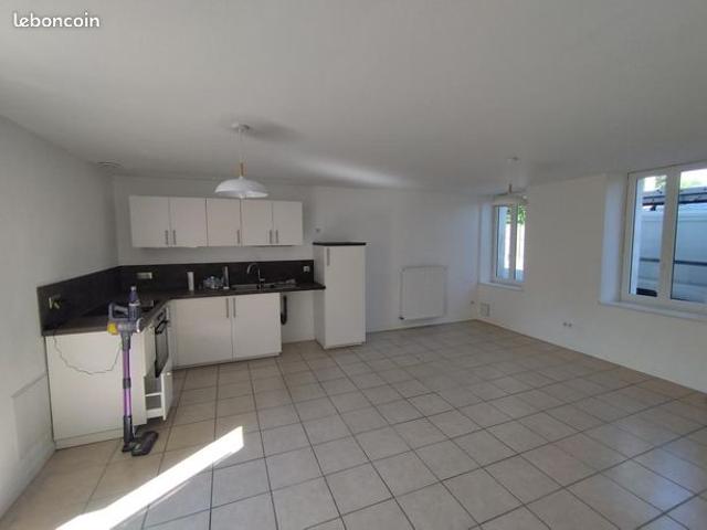 Maison vente à Cognac, Châteauneuf-sur-charente