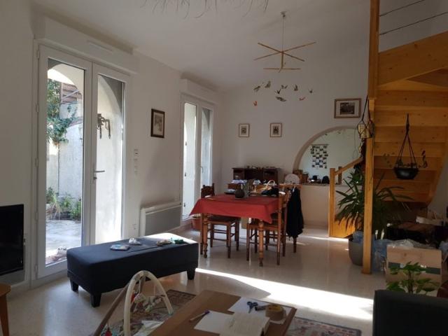 Maison location à Béziers, Saint-thibéry