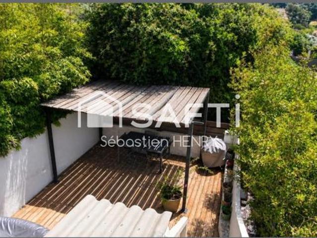 Maison vente à Arrondissement de Toulon, Le Revest-les-eaux