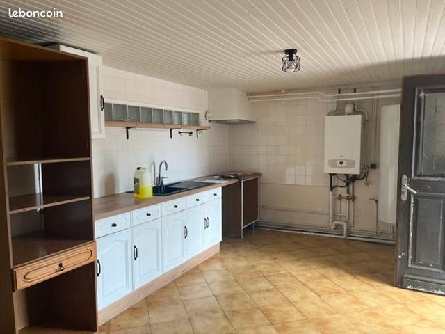Maison vente à Nontron, Piégut-pluviers