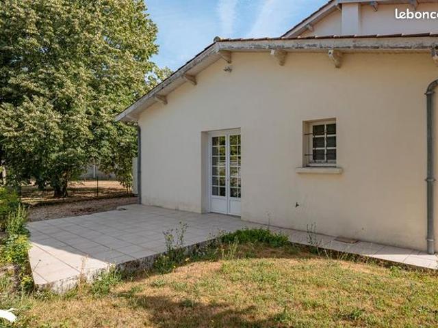 Maison vente à Saint-Jean-d'Angély, Matha