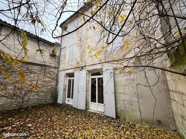 Maison vente à Angoulême, Aignes-et-puypéroux