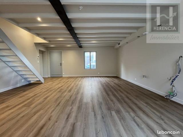 Maison vente à Angoulême, Aignes-et-puypéroux