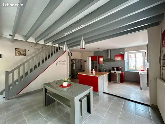 Maison vente à Cherveux, Deux-Sèvres