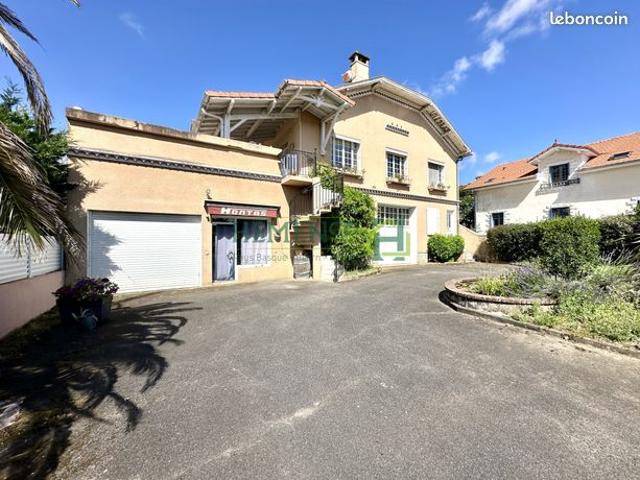 Maison vente à Oloron-Sainte-Marie, Sauveterre-de-béarn