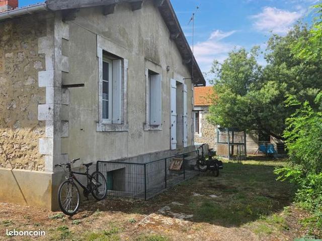 Maison vente à Saintes