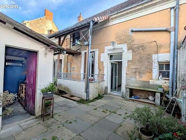 Maison vente à La Flèche, Mayet