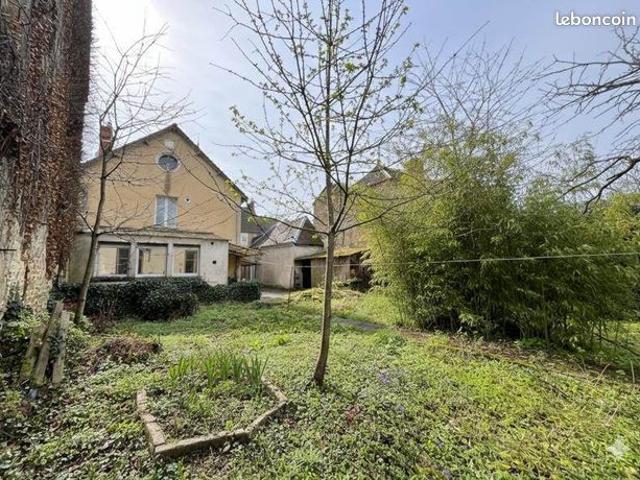 Maison vente à Châteauroux, Levroux