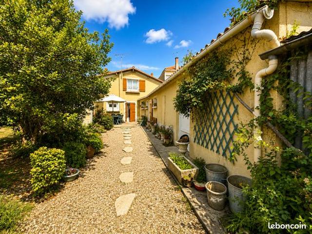 Maison vente à Niort, Brioux-sur-boutonne