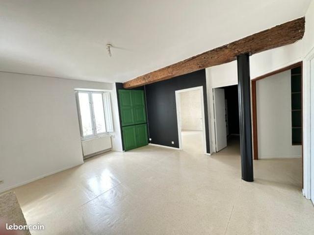 Maison vente à Angoulême, Aignes-et-puypéroux