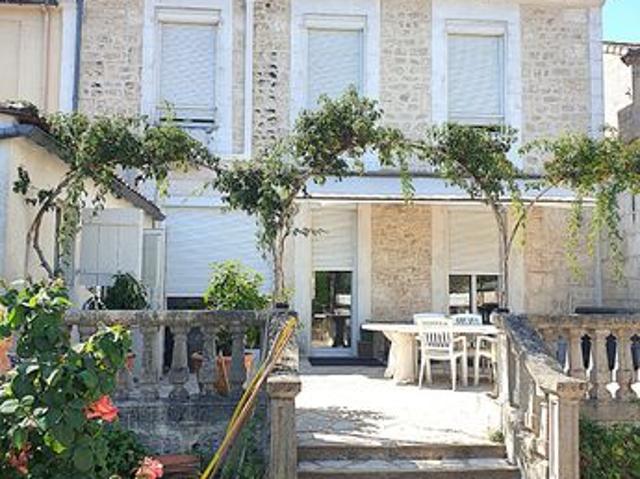 Maison vente à Angoulême, Aignes-et-puypéroux