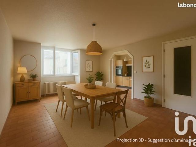 Maison vente à Agen, Cours