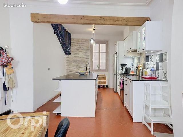 Maison vente à Arrondissement de Toulon, Signes