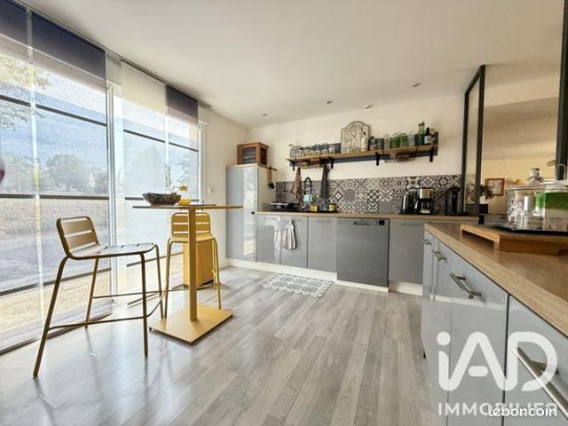 Maison vente à Châteauneuf-sur-Charente, Charente