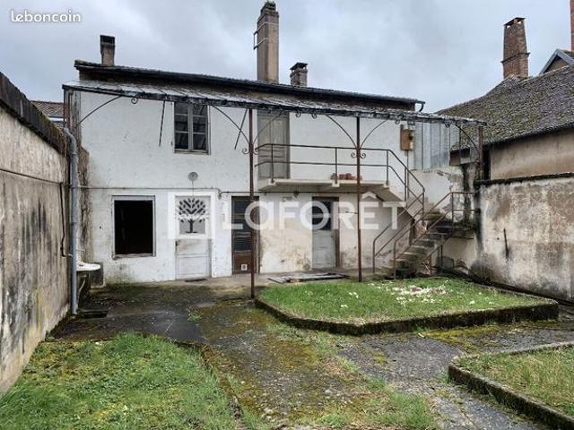 Maison vente à Louhans-Châteaurenaud, Louhans