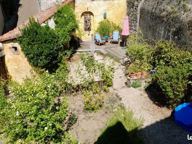 Maison vente à Confolens