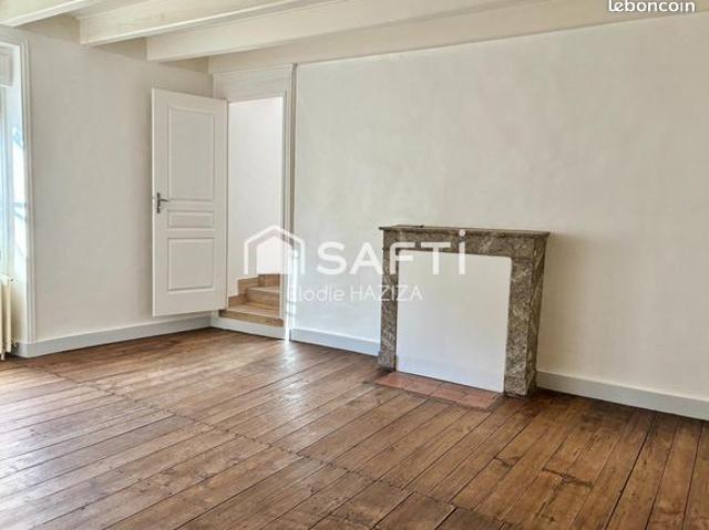 Maison vente à Parthenay, Thénezay