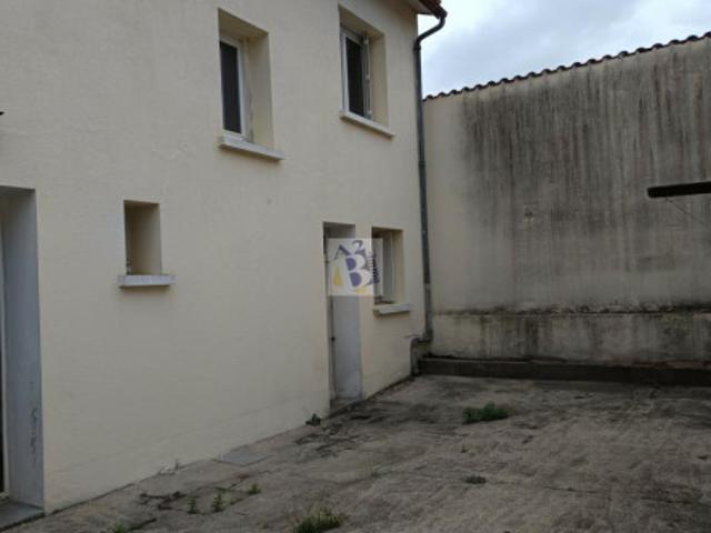 Maison location à Angoulême, Gond-pontouvre