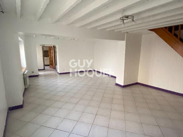 Maison location à Zone artisanale du Jeu de Paume, Villeneuve-sous-Dammartin
