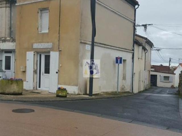 Maison location à Angoulême, Saint-michel