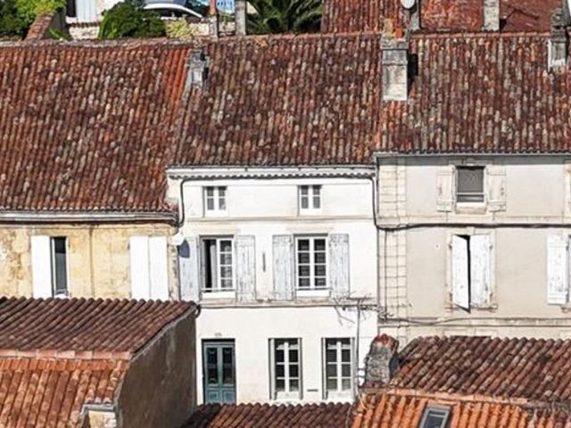 Maison vente à Saint-Jean-d'Angély, Saint-jean-d'angély