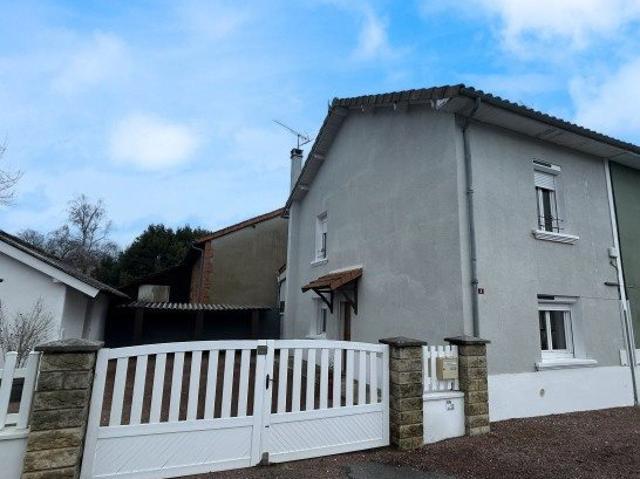 Maison vente à Confolens, Tessonnière