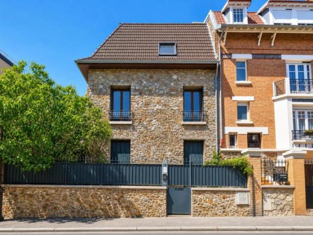 Maison vente à Paris, Île-de-France