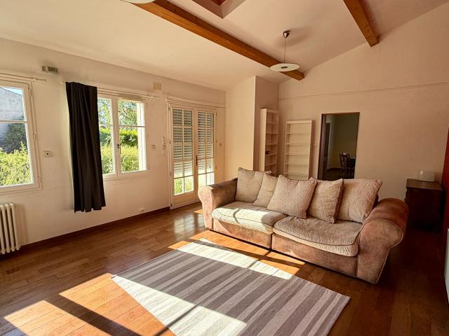 Maison vente à Saint-Jean-d'Angély, Charente-Maritime