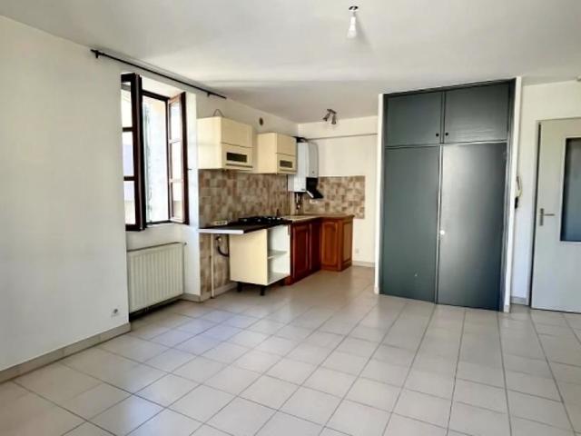 Maison vente à Nîmes, Uzès
