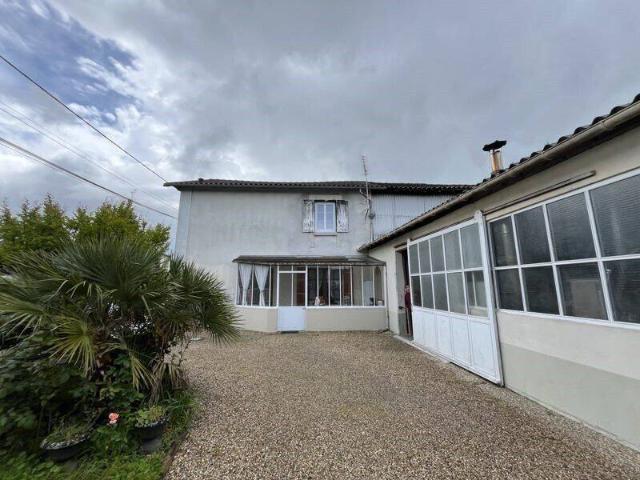 Maison vente à Châteaubernard