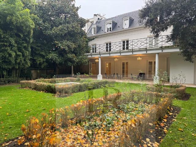 Villa vente à France métropolitaine, Paris