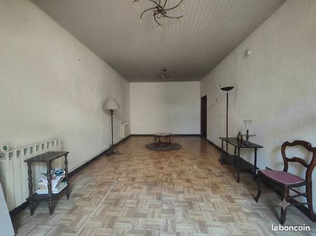 Maison vente à Nîmes, Gard
