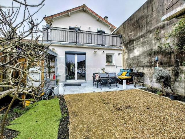 Maison vente à Fontainebleau, Montcourt-fromonville