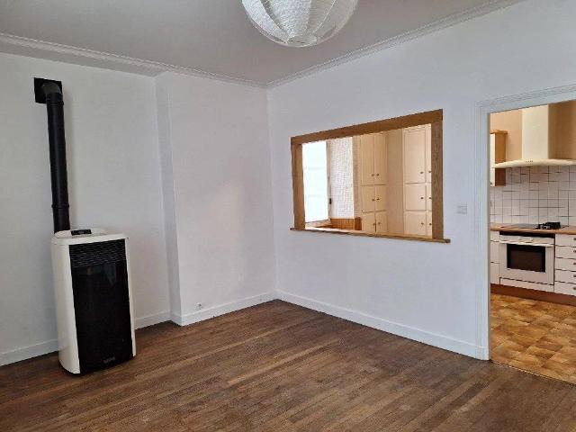 Maison vente à Angoulême, Montbron