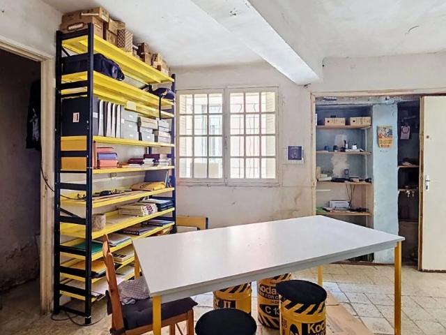 Maison vente à Écusson, Nîmes