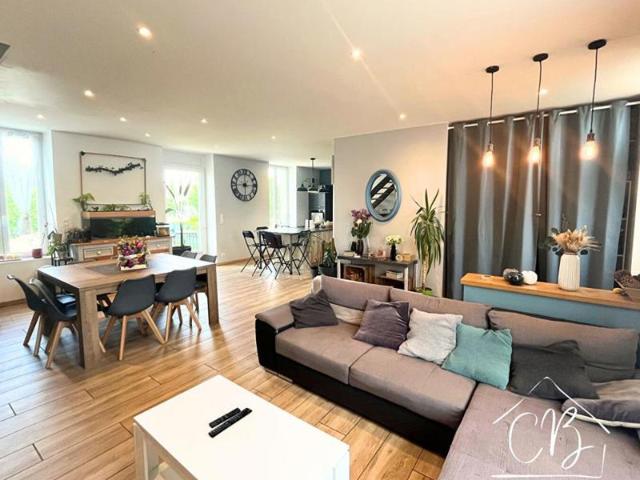 Maison vente à France métropolitaine, Saraz