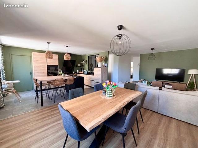 Maison vente à Millau, Réquista