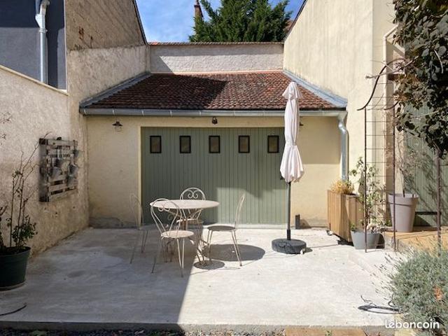 Maison vente à Vichy, Allier