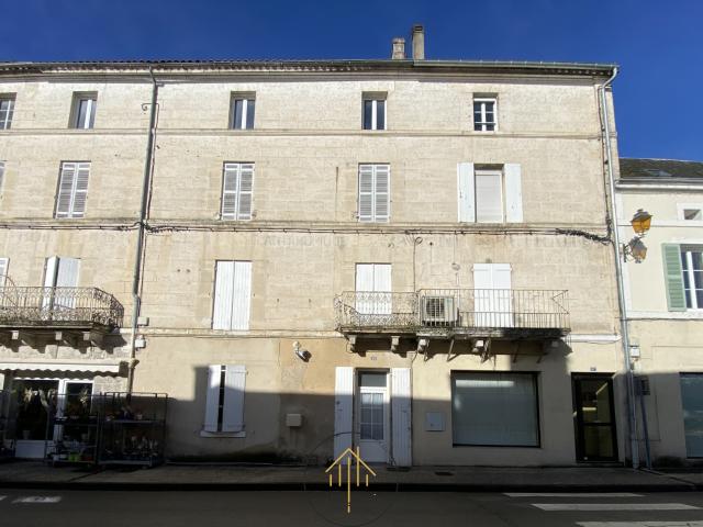 Maison vente à Angoulême, Chalais