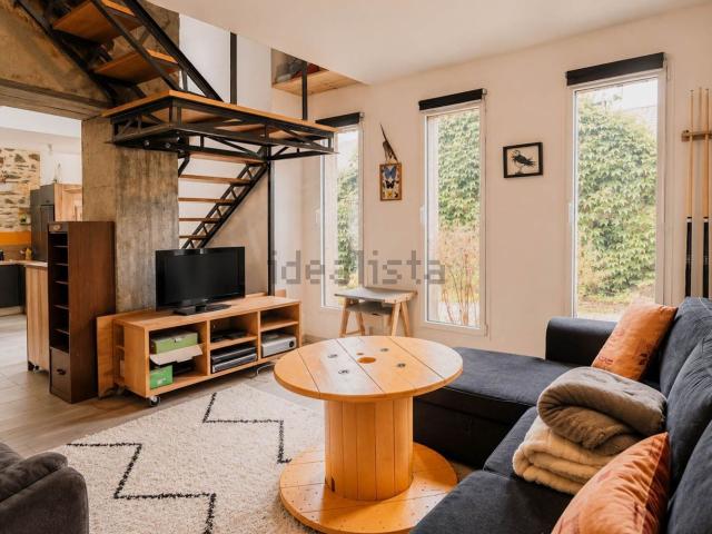 Maison vente à Mantelon, Denée