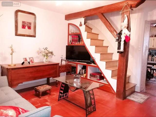 Maison vente à La Ville, Descartes