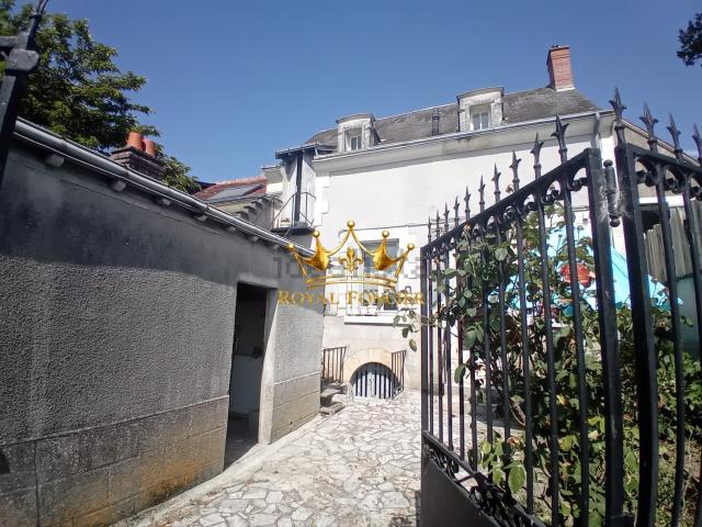 Maison vente à La Saulaie, Descartes